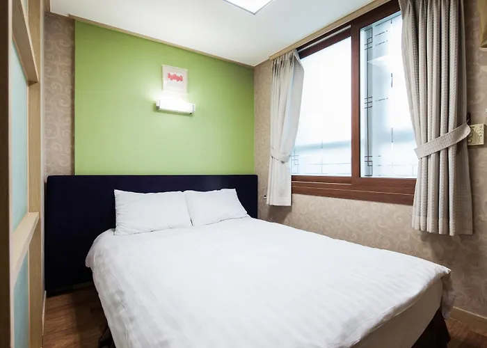 Western Coop & Dongdaemun Apartahotel