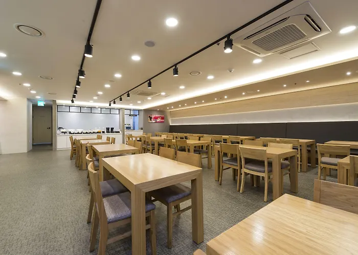 Western Coop & Dongdaemun Aparthotel 3*
