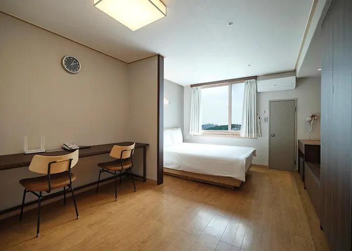 Western Coop & Dongdaemun