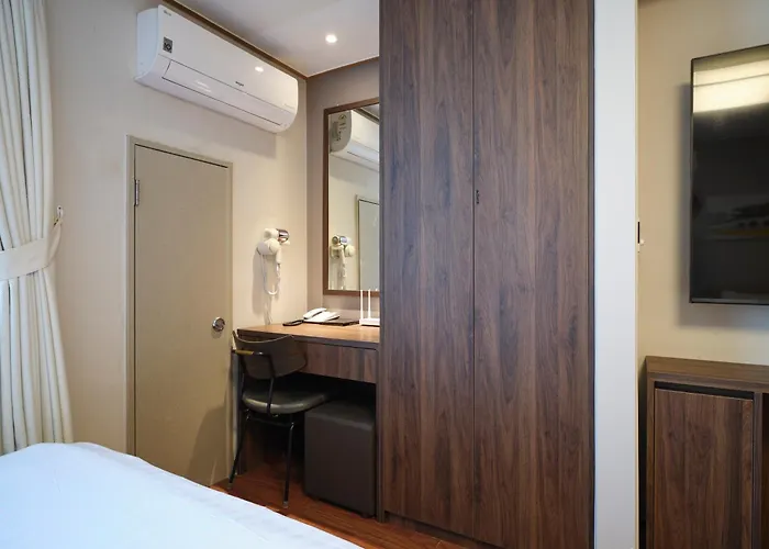 Western Coop & Dongdaemun Aparthotel 3*