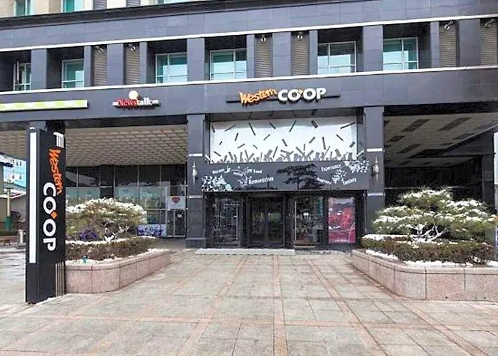 Western Coop & Dongdaemun 3* Seoul