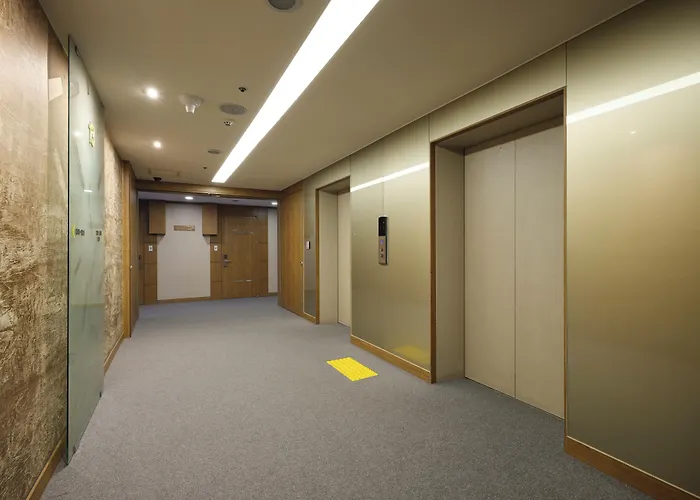 Western Coop & Dongdaemun Aparthotel